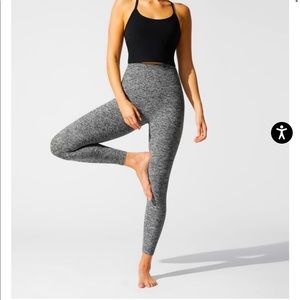 ✨Beyond Yoga Spacedye Midi High Waisted Leggings✨